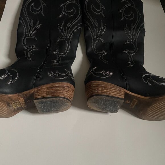 Western Cowboy Boots - Picture 6 of 10
